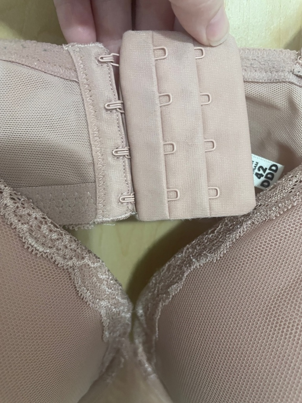 Torrid Curve Push-Up Plunge Molded Cup Lace-Trim Bra in Dusty Rose 42DDD - Picture 10 of 11